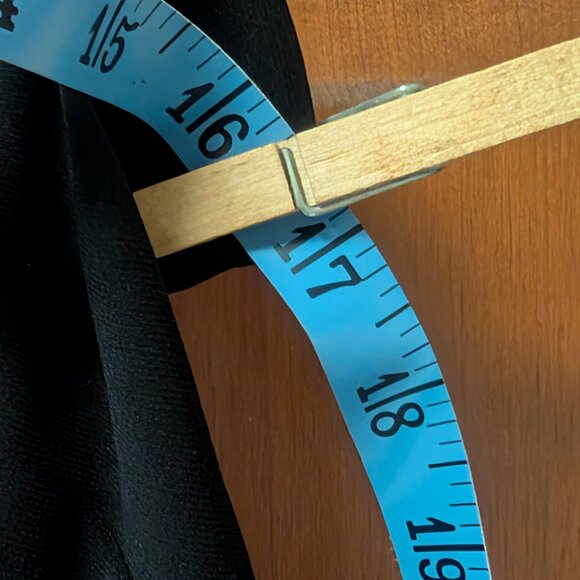 Women's black skirt, size PXLarge - Picture 3 of 4